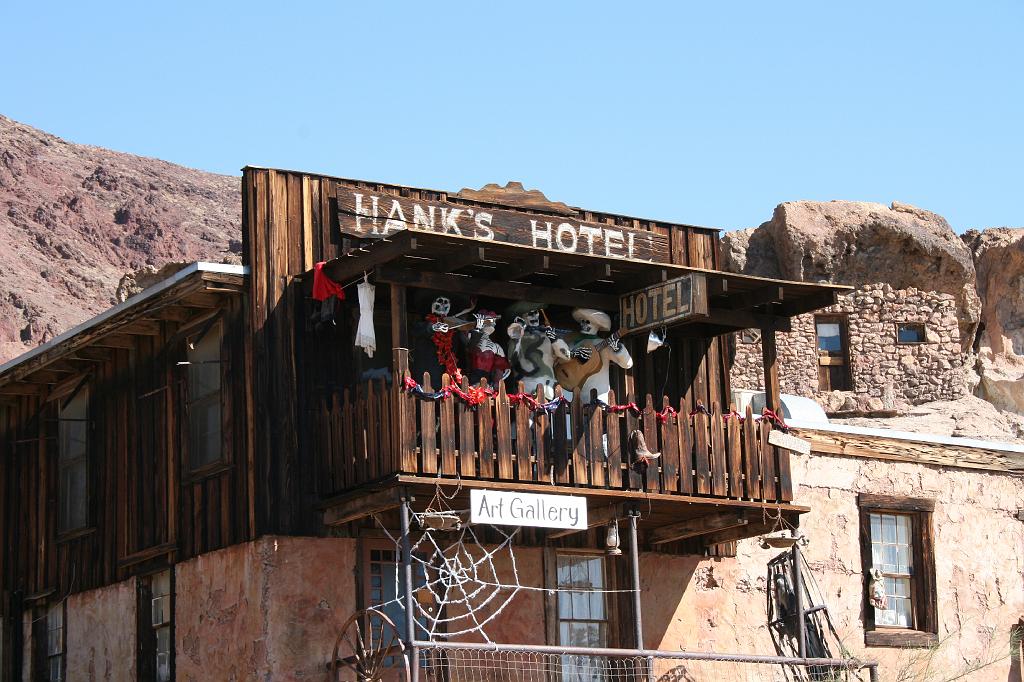20081020 calico zzyzx 037.jpg - Calico - Hank's hotel has no vacancies
